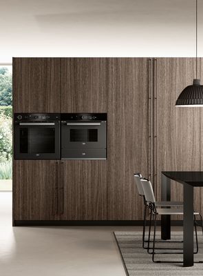 Modern Textured EB Board Kitchen Cabinet Customized With Dinning Table