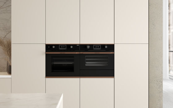 Customized White Melamine Kitchen Cabinets Fitted With Stainless Steel Sink Cabinet