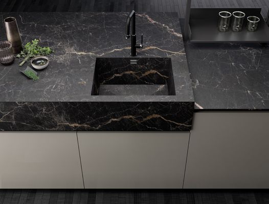 Customized UV Kitchen Cabinet Modern Kitchen Set With Black Slab Countertop