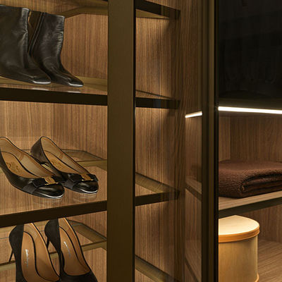 Custom Luxury Modern Design Wardrobe With Glass Door American High End Design Bedroom Closet Furniture With LED Light