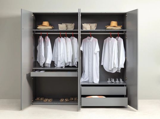 Customized Minimalist Closet Tailored Hamdless Wardrobe Customized Size