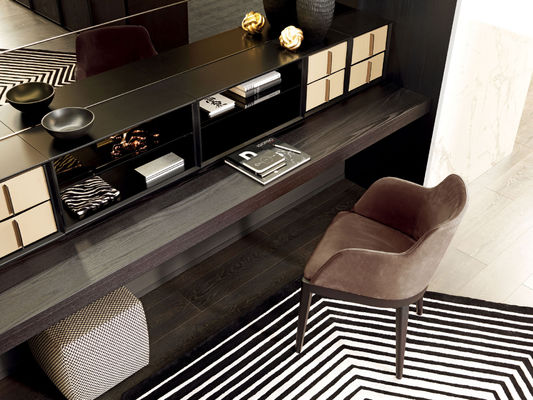 Customized Wood Veneer Wardrobe with Make-up Vanity Tailored Closet