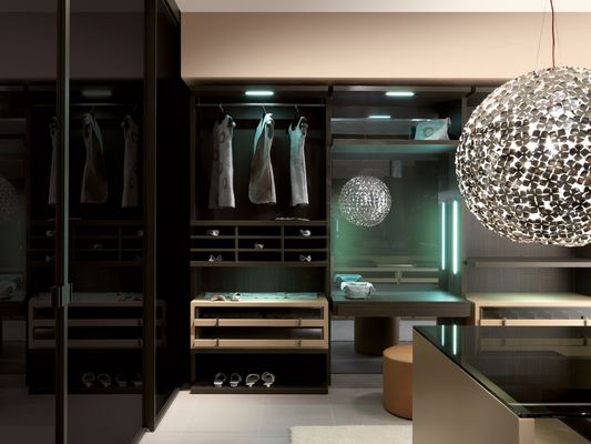 Customized Walk-in Wardrobe with Island Cabinet Class Sliding Doors Tailored Closet