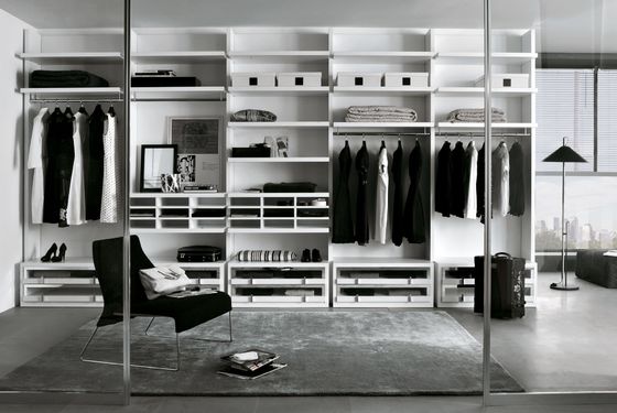 Customized Walk-in Wardrobe with Island Cabinet Class Sliding Doors Tailored Closet