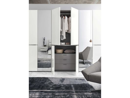 Custom White Lacquer Wardrobe Bespoke Modern Wardrobe with Mirror Door Penals