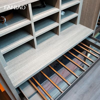 Solid Wood Customized Wardrobe Closet Modern Walk In Closet with Dress Mirror
