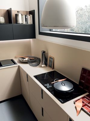 Customized Modern Storage Furniture High Gloss Lacquer Kitchen Cabinet With Appliances For Household