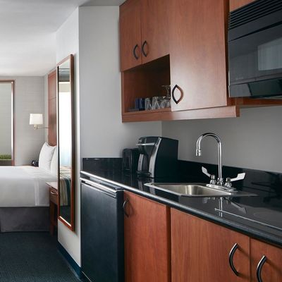 Lacquer Small Kitchen Cabinets Solid Wood All In One Mini Kitchenette for Hotel Project