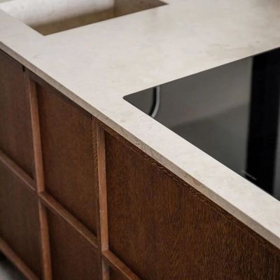 Apartment Antique Style Frame-Line Door Panel Kitchen With Glass Wine Cabinet Wood Veneer Kitchen Cabinet