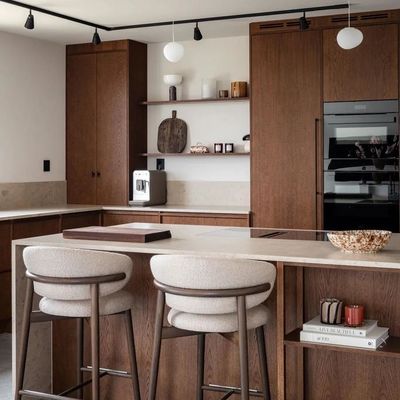 Apartment Antique Style Frame-Line Door Panel Kitchen With Glass Wine Cabinet Wood Veneer Kitchen Cabinet