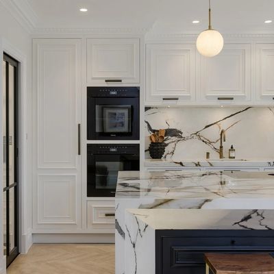 Custom North American Kitchen Furniture Classic Flat Pack Glossy Solid Wood Modern Kitchen Cabinet Set