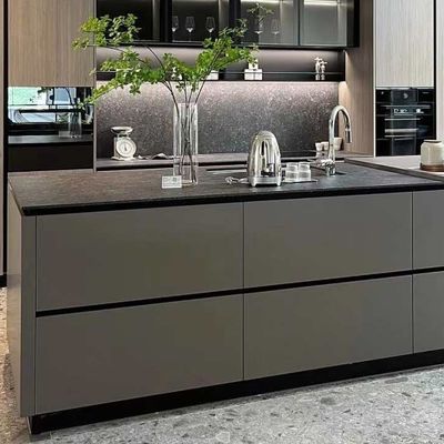 Wholesale Modern Kitchen Cabinets Water-Resistant Custom Solid Wood Lacquer Kitchen Cabinet
