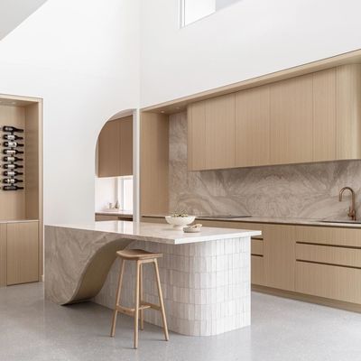 Custom Modern Eco-friendly Wood Grain Kitchen Cabinet with Marble Countertop for Residential Projects