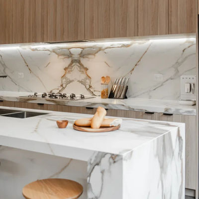Australian Standards Contemporary Veneer Kitchen Cabinets Custom Modern Marble Countertop Wood Kitchen Cabinet for Contractors