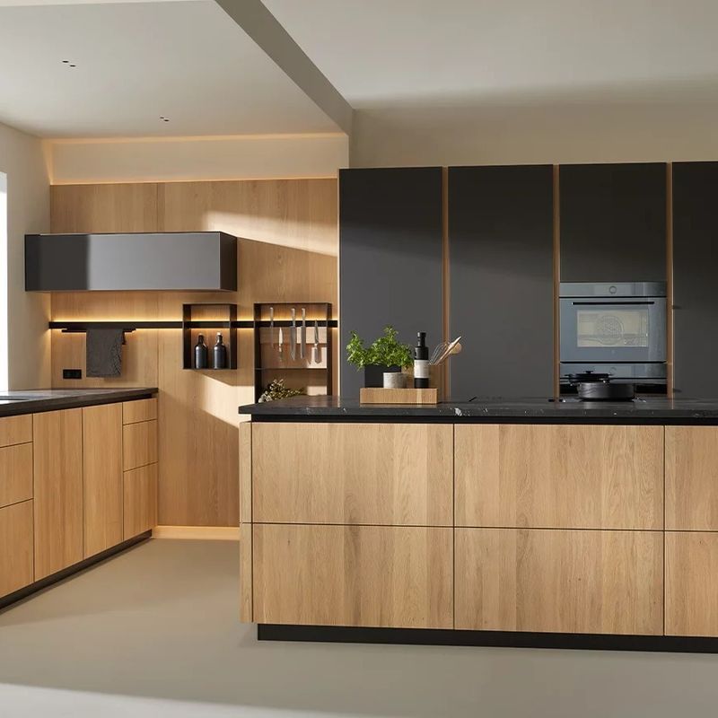 Factory Price Custom Design Wood Grain Kitchen Cabinet For Home Builders