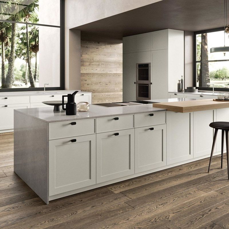 Complete Modern Designs Kitchen Furniture White Shaker Lacquer Kitchen Cabinet For Contractors