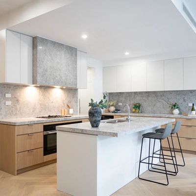 Free Whole House Design Plywood Solid Antifungal Modular Kitchen Island Cabinets for Apartment Project with Living Sink